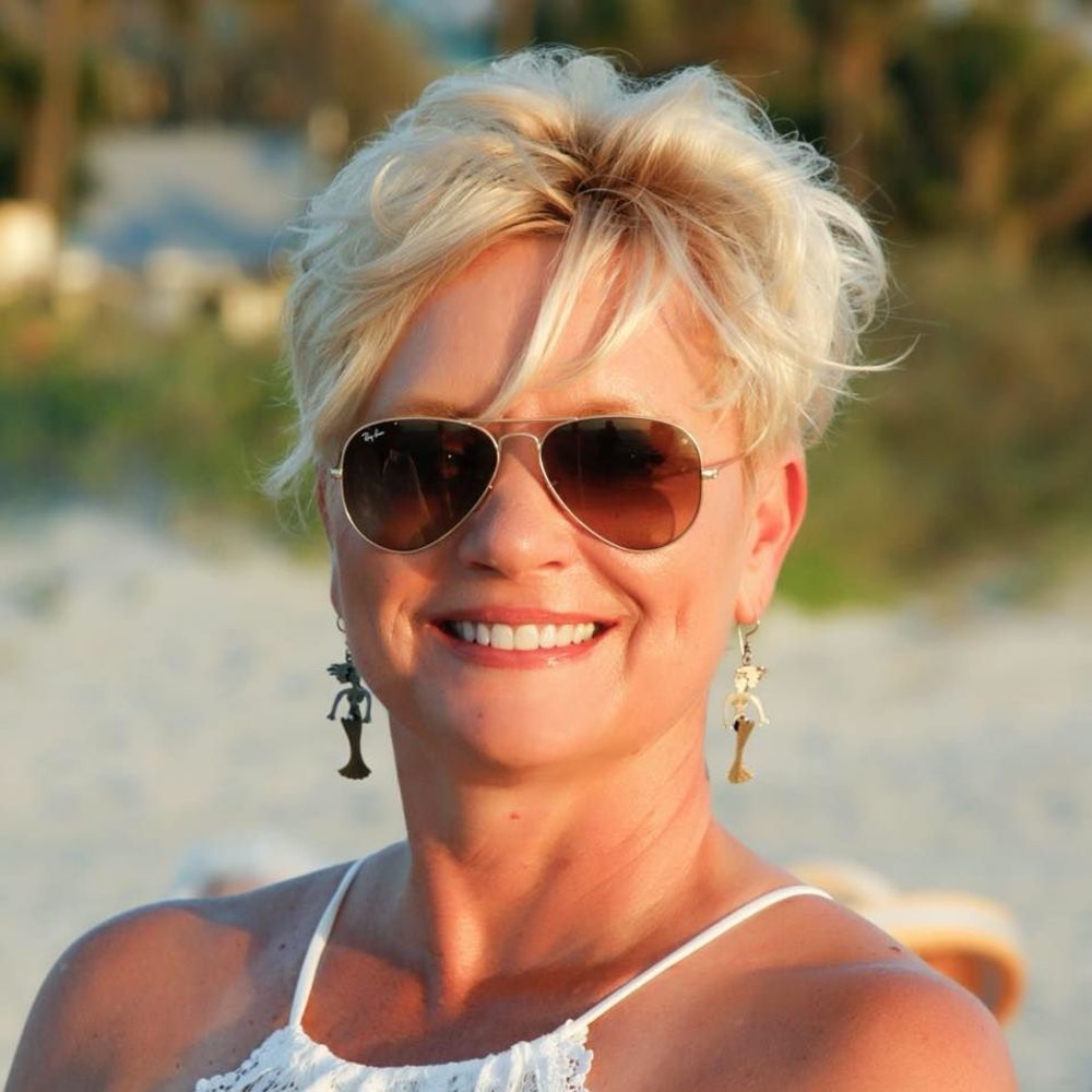 Meet your Posher, Regina